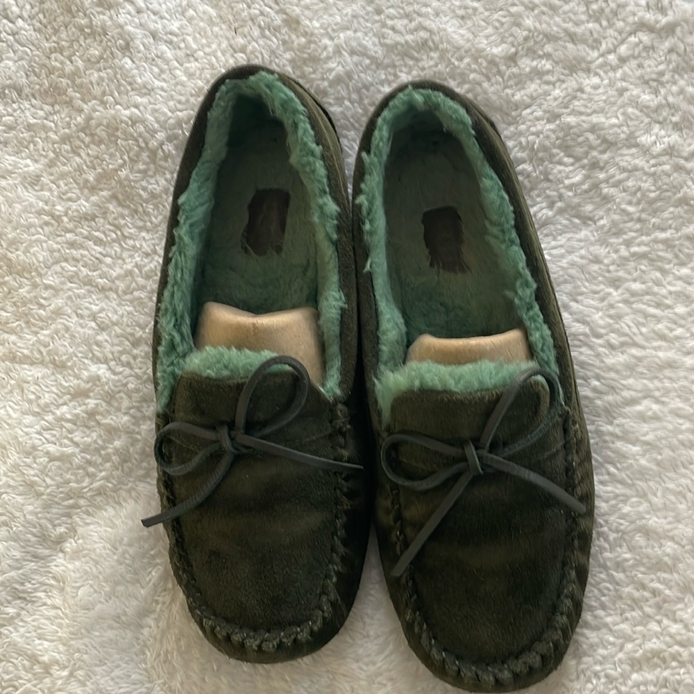 Men’s, UGG Corbin loafer, green with green fur, size 10